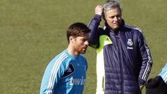 Xabi Alonso es duda hasta el miércoles por la pubalgia