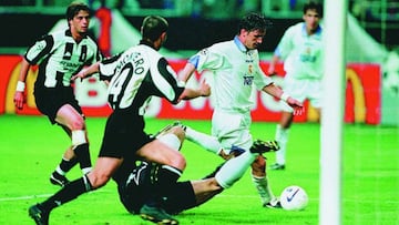 Pedja Mijatovic supera a Peruzzi para lograr el gol que le dio al Madrid su séptima Copa de Europa.