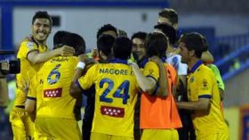 <b>EUFORIA. </b>Los jugadores del Alcorcón celebran el gol del capitán.