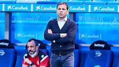 Javier Calleja, head coach of Deportivo Alaves, during the Spanish league, La Liga Santander, football match played between Deportivo Alaves and Levante UD at Mendizorroza stadium on May 08, 2021 in Vitoria, Spain.
 AFP7 
 08/05/2021 ONLY FOR USE IN SPAIN