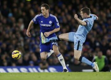 Manchester City y Chelsea no lograron sacarse diferencias en Stamford Bridge.