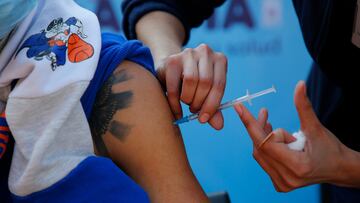 Vacunación Chile: quiénes se podrán vacunar la semana próxima y cómo pedir cita