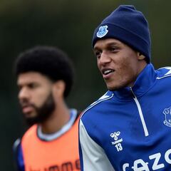 Rafa Benítez: "Yerry Mina no está disponible"