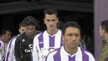 <b>ÚLTIMO PASEILLO.</b> Eusebio jugará hoy su último partido en Zorrilla.