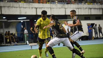 Alianza remonta ante Águilas y es líder del cuadrangular A