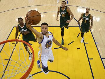 3. Stephen Curry (Golden State Warriors).