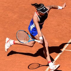 Muguruza se impone a Peng en su primer partido en el Madrid Open