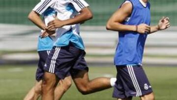 <b>EN VALDEBEBAS. </b>Fabinho llegó a Madrid y ya se entrenó por la tarde a las órdenes de Mourinho.