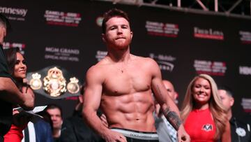 Sa&uacute;l &#039;Canelo&#039; &Aacute;lvarez no se dej&oacute; intimidar por el careo al que falt&oacute; Saunders y dej&oacute; claro que el ingl&eacute;s tiene que pelear el pr&oacute;ximo s&aacute;bado 8 de mayo.