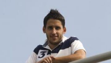 <b>DE SANT ADRI? A TAJONAR. </b>Ferran Corominas posa sonriente para AS; hace un mes tuvo que cambiar el Espanyol por Osasuna.