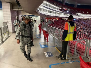 La seguridad se hizo notar previo, durante y después del Clásico Nacional.