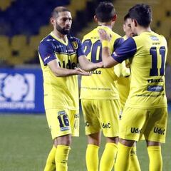 U. de Concepción le roba en el final el primer triunfo a Everton