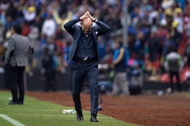 De dirigir en Liga MX, a la Premier League