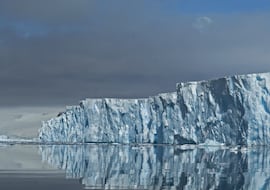 Científicos proponen construir un muro de 80 kilómetros para evitar que el glaciar del Juicio Final se derrita