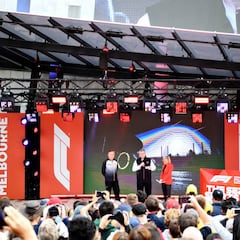 La F1 baja a la tierra ante miles de aficionados en Melbourne