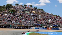 La afición llena las gradas del Circuito de Jerez durante el GP de España.