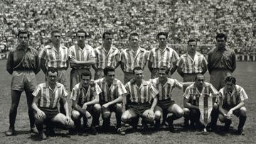 19-07-2023. IMAGEN DEL EQUIPO DEL SPORTING QUE SE ENFRENTÓ AL CHIVAS DE GUADALAJARA EL 26 DE JULIO DE 1953. LA EXPEDICIÓN DE AQUELLA GIRA LA FORMARON SIÓN, GERMÁN, PRENDES, MOLINUCU, ROBLEDO, MEDINA, CABAL, IRURETAGOYENA, GLARIA, SIERRA, TAMAYO (AUSENTE EN LA FOTO), ORTIZ, LADREDA, MUÑIZ, ALTISENT, SÁNCHEZ Y EL ENTRENADOR, NOGUÉS.