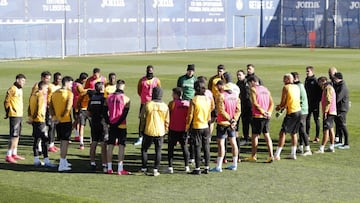 El Getafe, sin Dami¨¢n y con el Ajax de fondo