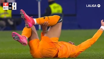 Vean la entrada criminal de Romero a Mbappé que tiene al Madrid ardiendo: no fue roja