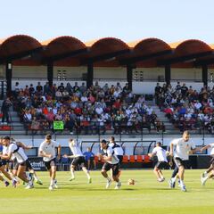 El Valencia abrirá 2019 con un entrenamiento para su afición