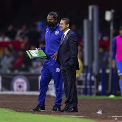 Joaquín Moreno, el bombero del porcentaje de efectividad mayor al 50 por ciento