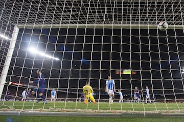 3-1. Messi marcó el tercer gol.