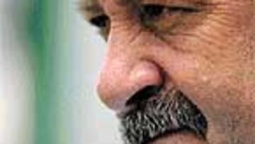 <b>X. ALONSO</B>. "No creo que la Federación participe en dar privilegios a la Real"