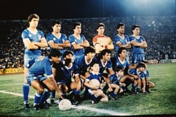 La mayor cantidad de espectadores que asistieron a un clásico entre Colo Colo y la U data del 16 de noviembre de 1986. 77.848 personas vieron el empate 1-1 con goles de Fernando Astengo para Colo Colo (35’) y Patricio Reyes para la U (82’).