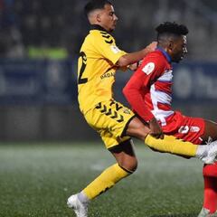 El Granada sufrió para despertar al Badalona del sueño copero