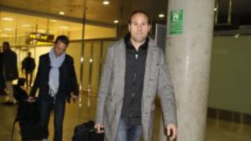 Mateu Lahoz a su llegada al aeropuerto de Valencia tras los atentados en París.