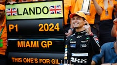 MIAMI, FLORIDA - MAY 05: Race winner Lando Norris of Great Britain and McLaren celebrates victory with his team after the F1 Grand Prix of Miami at Miami International Autodrome on May 05, 2024 in Miami, Florida.   Chris Graythen/Getty Images/AFP (Photo by Chris Graythen / GETTY IMAGES NORTH AMERICA / Getty Images via AFP)
