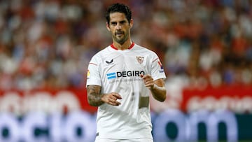 After parting ways with LaLiga side Sevilla FC, the 30-year-old Spanish midfielder could arrive in the MLS as a free agent.