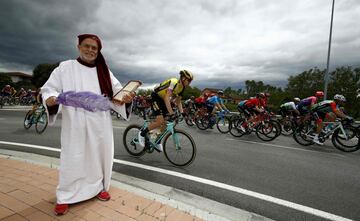 Gaviria conquistó su primer triunfo al esprint en este Giro