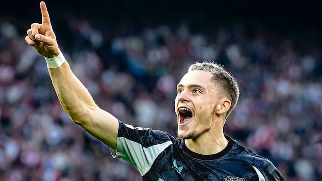 Florian Wirtz se pone a tiro