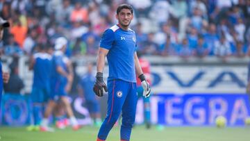 El arquero de la M&aacute;quina se retract&oacute; de sus pol&eacute;micas declaraciones en que aseguraba que se iba si Cruz Azul no calificaba se ir&iacute;a, y dej&oacute; su futuro en manos de la directiva.