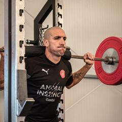 Girona y Elche inician esta tarde el tiempo de descuento en Montilivi