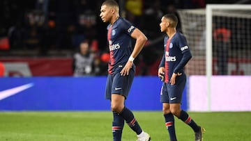 Paris Saint-Germain&#039;s French forward Kylian Mbappe reacts at the end of during the French L1 football match Paris Saint-Germain (PSG) vs Strasbourg, on April 7, 2019 at the Parc des Princes stadium in Paris. (Photo by Anne-Christine POUJOULAT / AFP)