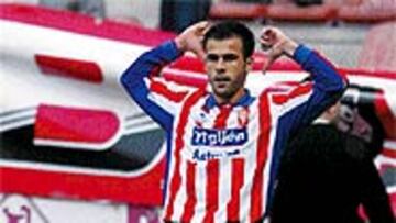 <b>PELIGRO</B>. Bilic intentará llevarlo a la portería contraria, como hizo ante el Elche.