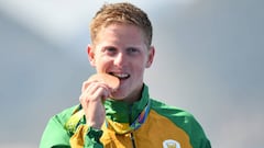 South African triathlete Schoeman cleared of Rio 2016 doping charges