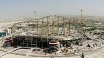 El Khalifa International Stadium, en obras.