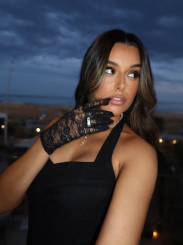 Vinicius Jr hits the beach with friends: the rich and famous on vacation