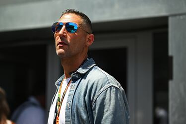 Marco Materazzi en el Paddock del Gran Premio de Barcelona que se disputa en el circuito de Barcelona-Cataluña.