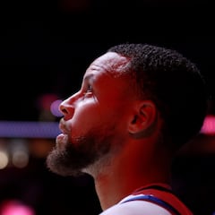 What is Steph Curry’s record in game 7s in the playoffs?