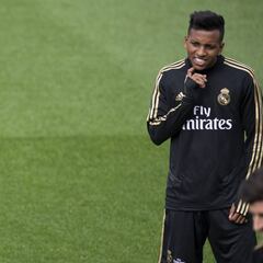 "Tenía una foto de Hazard de fondo de pantalla del Facebook"