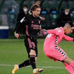 Aprobados y suspensos del Elche: Edgar lidera la resistencia franjiverde