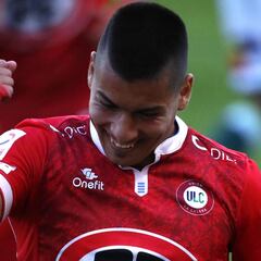 "Nunca pasó por mí la decisión de jugar o no en la U": la despedida de Valencia