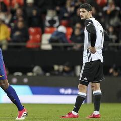 Mina jugaría en el Camp Nou junto al símbolo del Barcelona