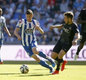 Deportivo de la Coruña-Levante.
Oriol Riera e Iván López.