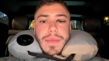 Tomás Conechny en el coche.