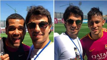 El piloto mexicano publicó en su Instagram una imagen en la que se muestra orgulloso con dos de los jugadores azulgranas.